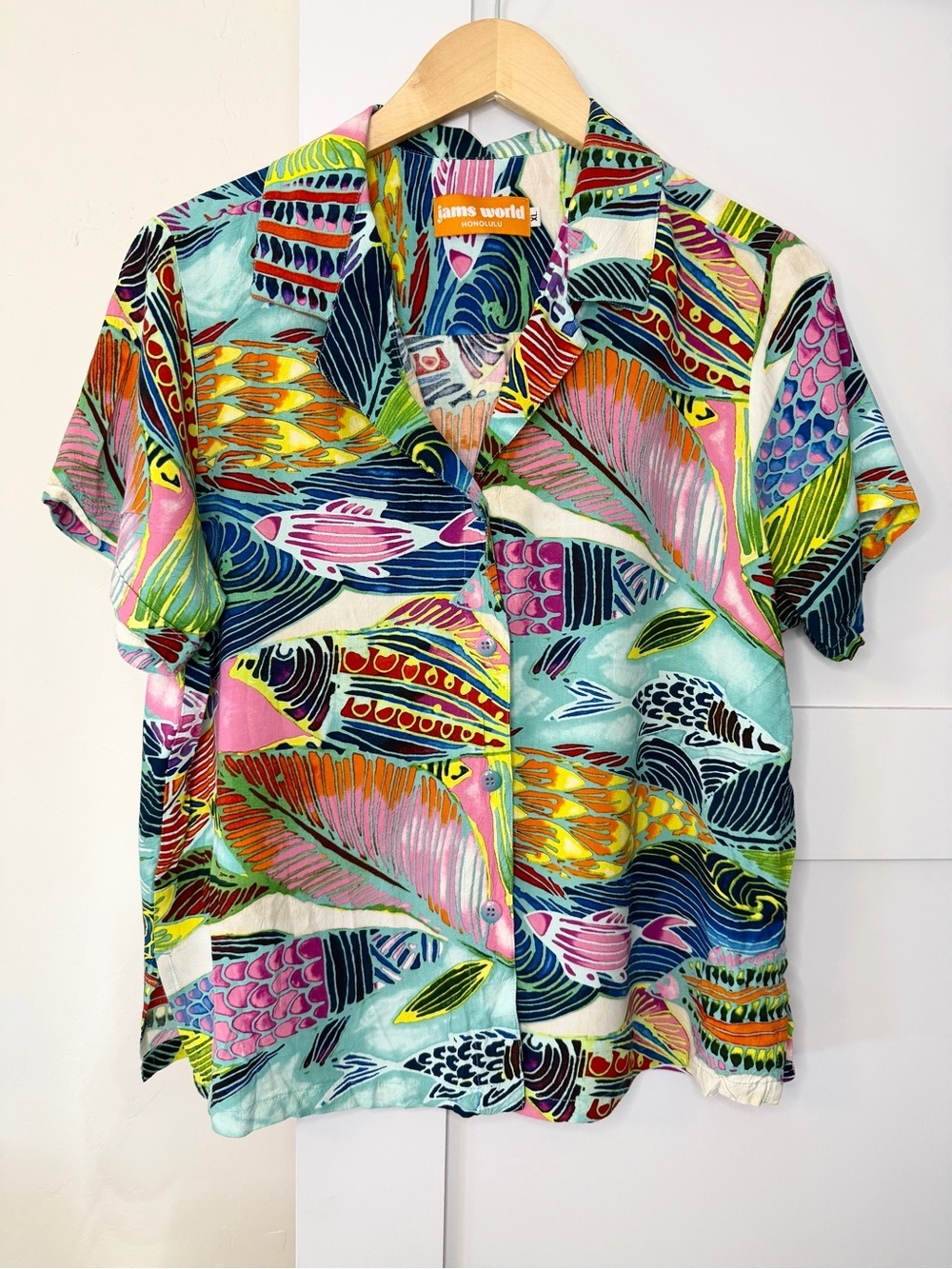Jams World Rainbow Bay Colorful Ocean Print Camp Shirt XL